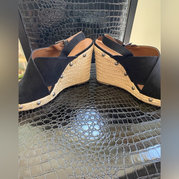 EUC Madeline Stuart espadrille wedge heel sandals - Picture 10 of 15